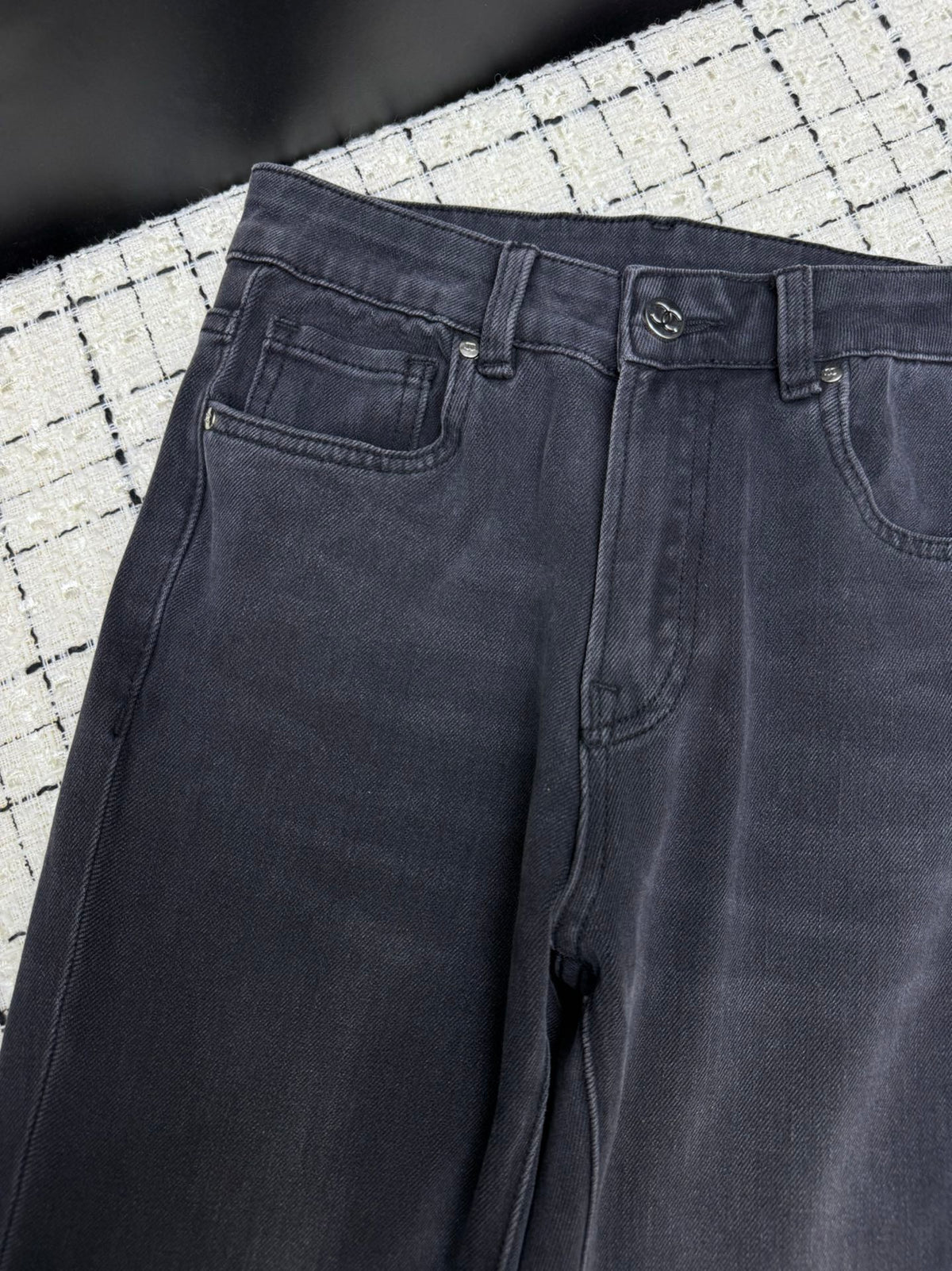 Micro-flare jeans