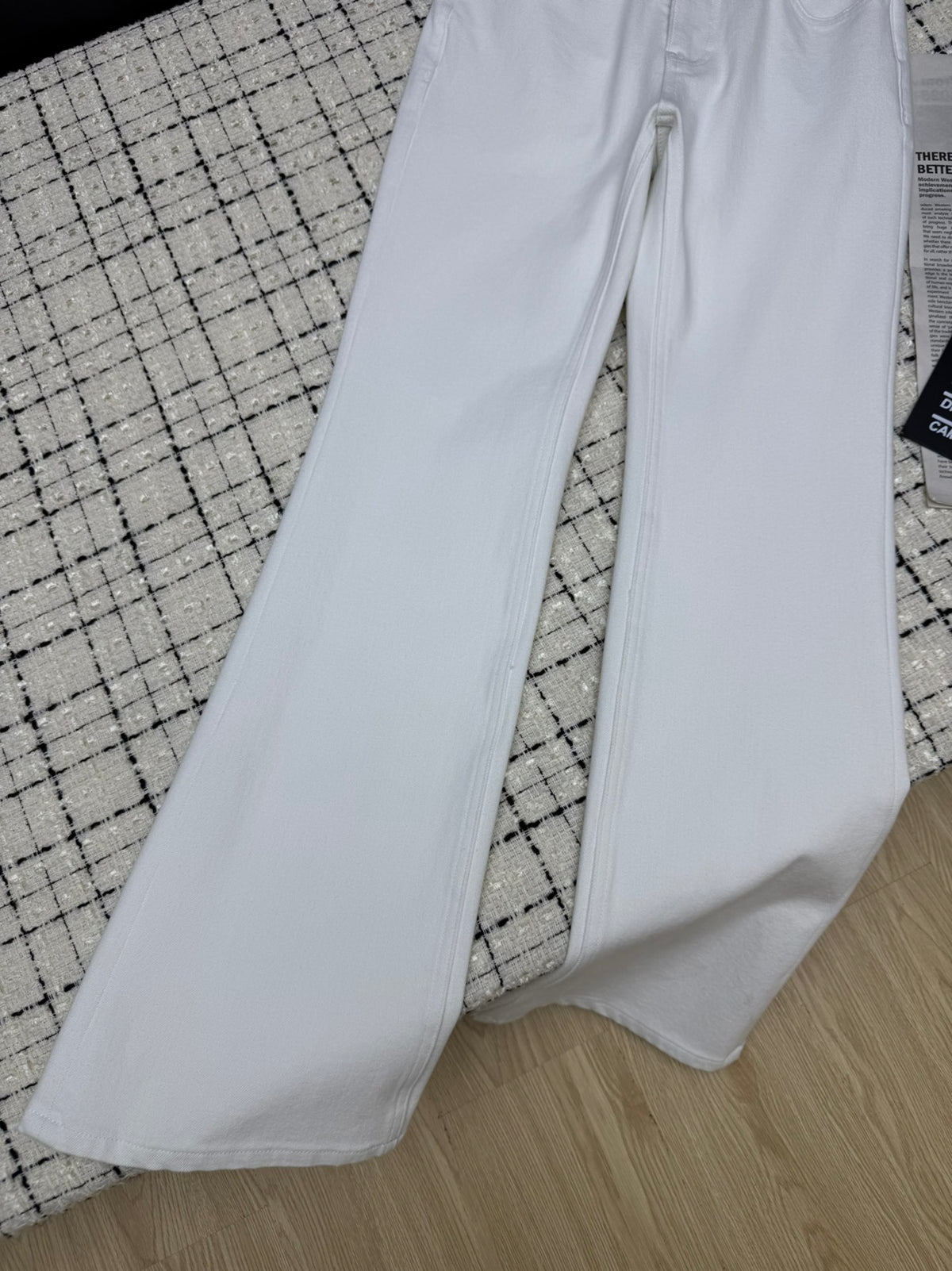 Micro-flare jeans