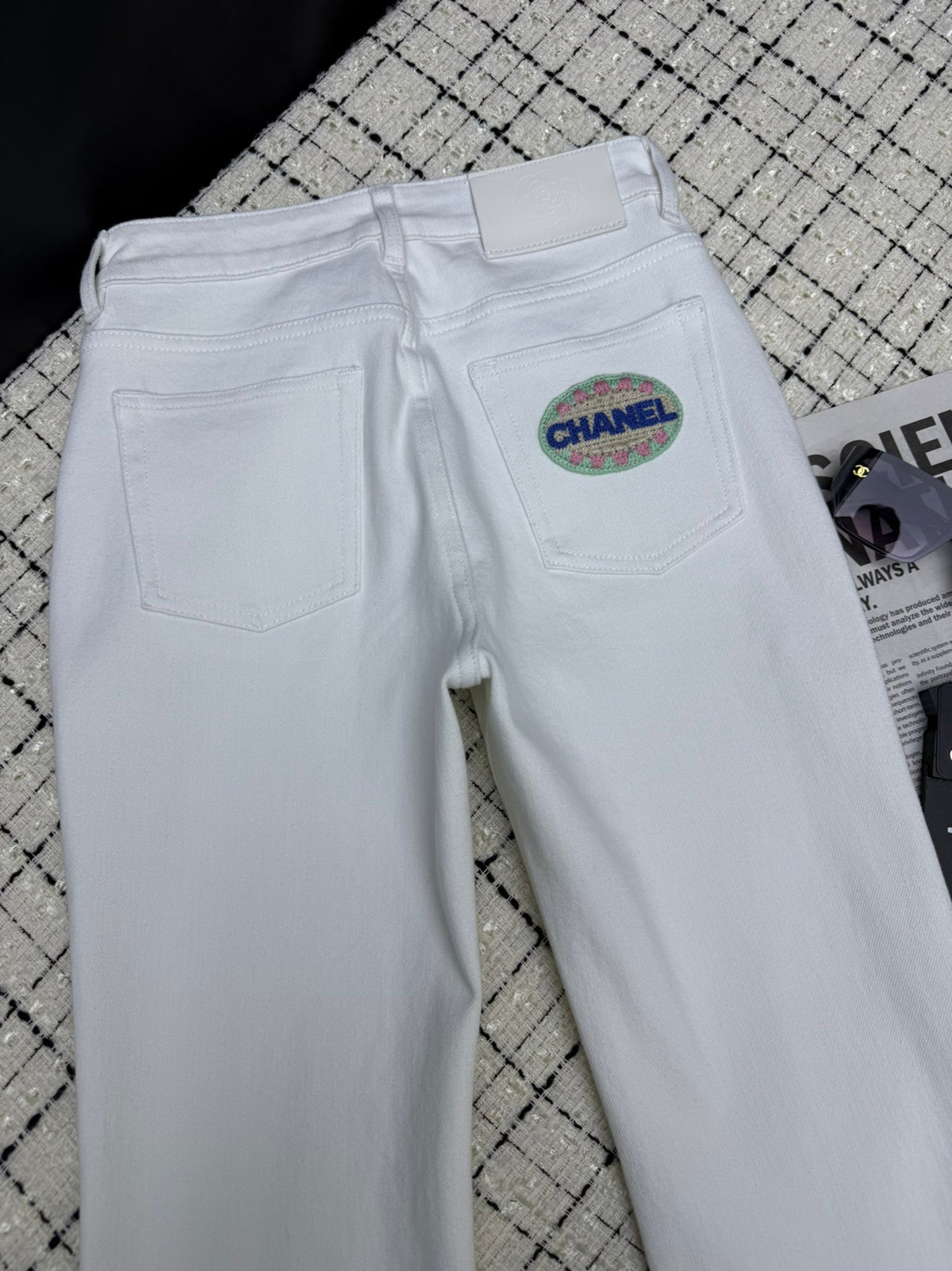 Micro-flare jeans