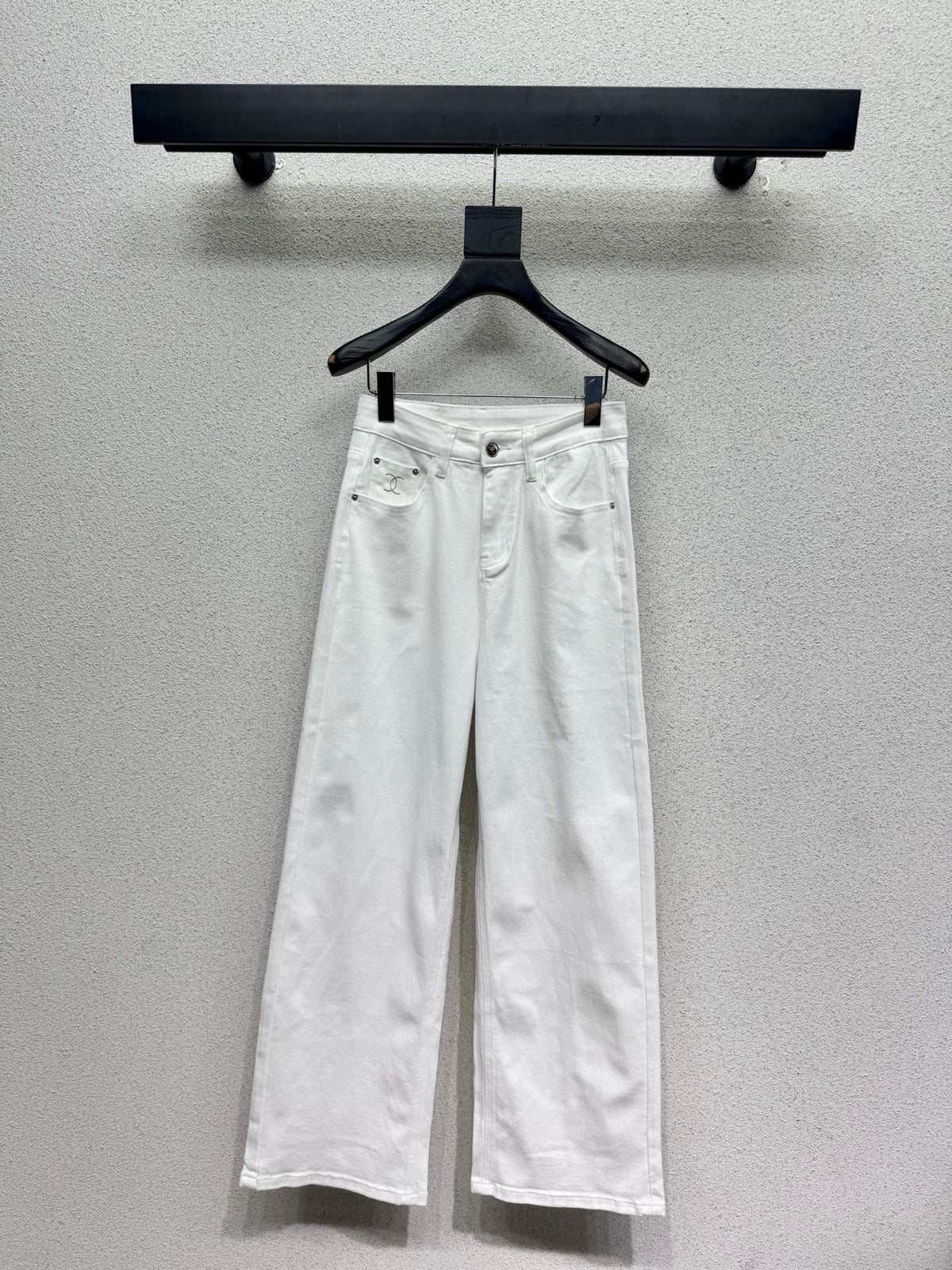 Straight-Leg Wide-Leg Jeans