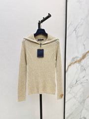 Slim-fit base layer with a wide fold-over collar