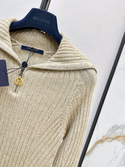 Slim-fit base layer with a wide fold-over collar
