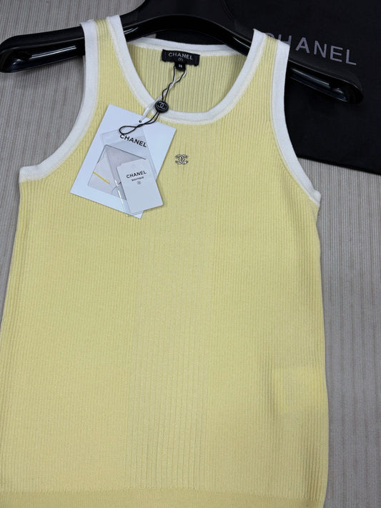 Color Block Crew Neck Vest