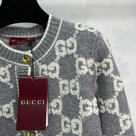 Gray and white jacquard crew neck knit cardigan