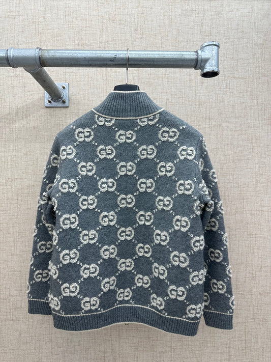 All-over jacquard knit zip-up cardigan