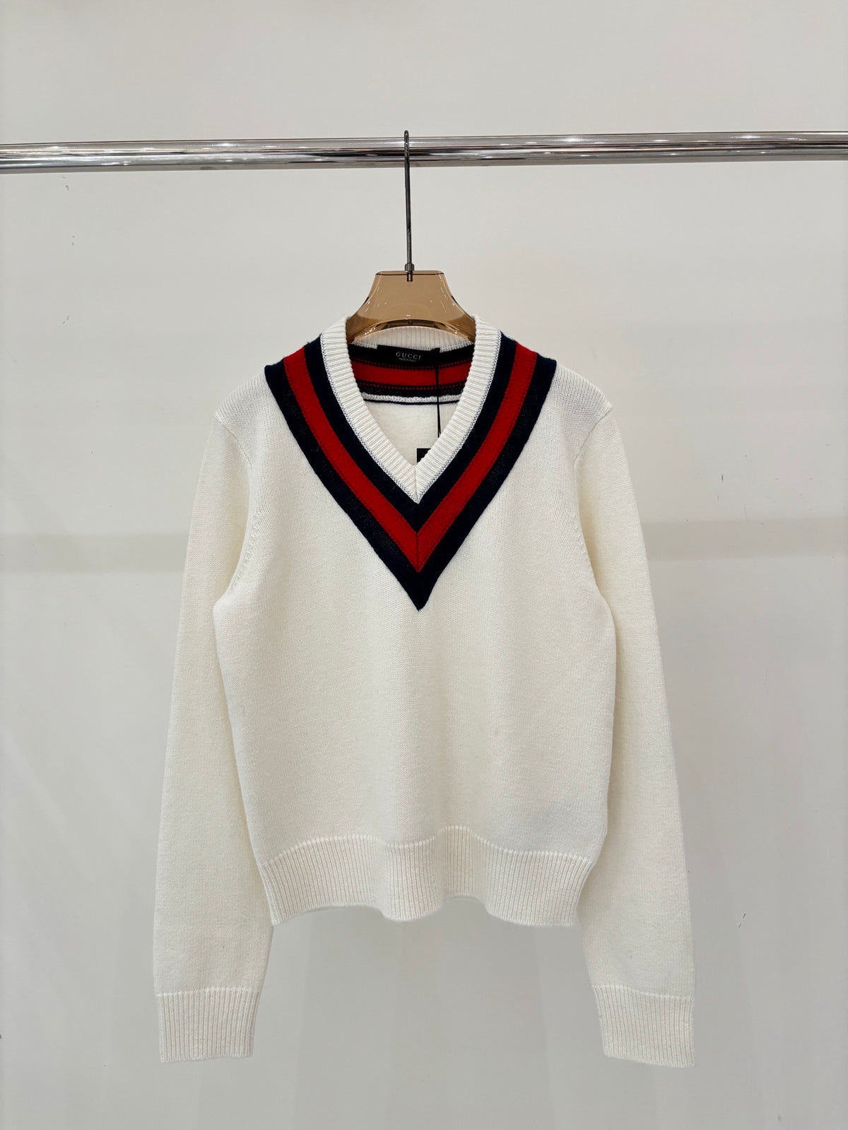 Color-blocked V-neck pullover knit long-sleeved sweater