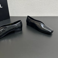 Flat, Square-Toe V-Cut Flats