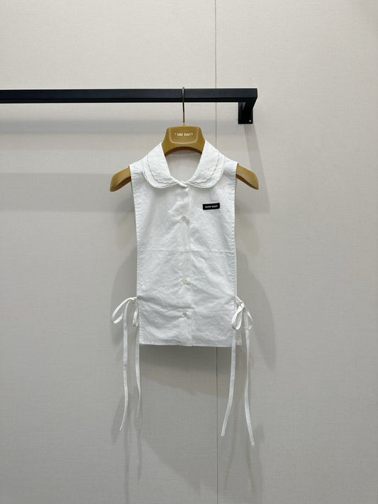 Embroidered sleeveless tie-front vest