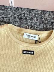 Lace-trimmed knit short-sleeved top