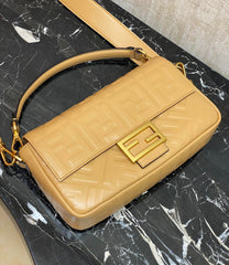 Three-dimensional textured bag