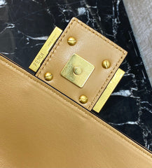 Three-dimensional textured bag