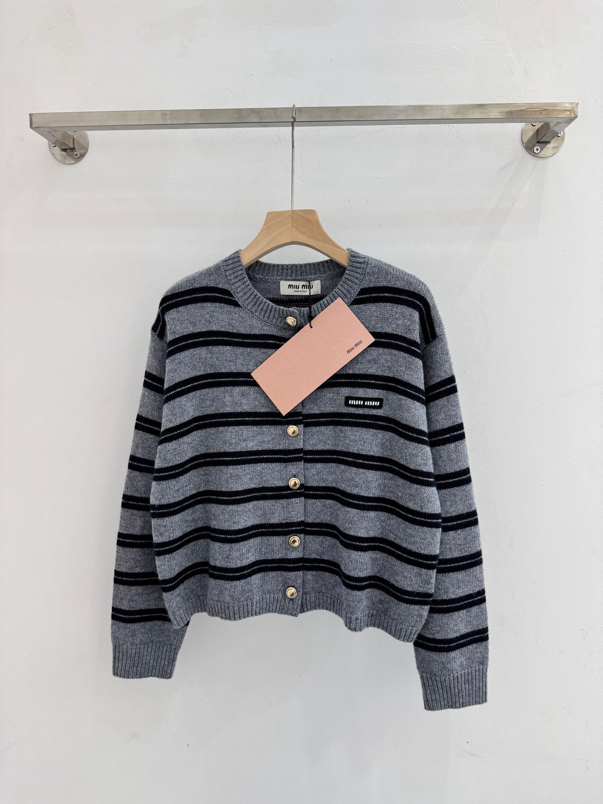 Monogram lettering crew neck knit cardigan